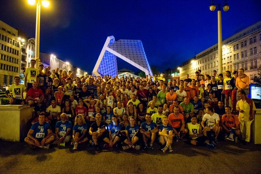 MOCNY/NOCNY START!  bieg miejski - Night Runners / fot. Maciej Zakrzewski